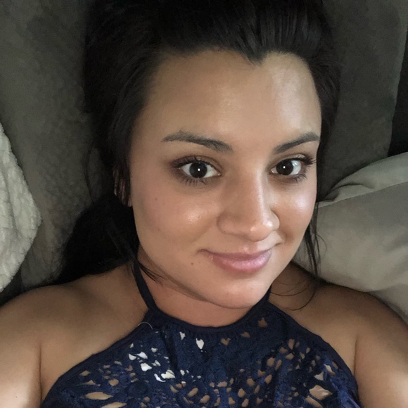 Meet your Posher, Madison - Picture 1 of 1